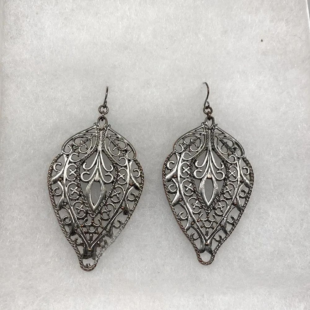 2 Pairs of Hanging Boho Earring - Picture 2 of 3